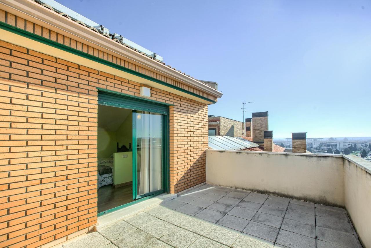 Apartamentos Barajas Madrid Kültér fotó