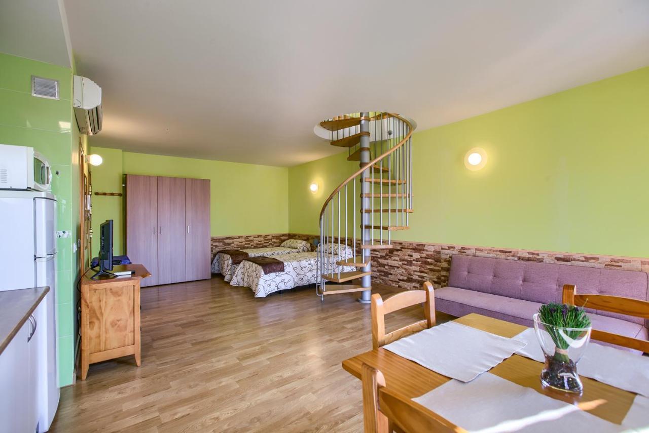 Apartamentos Barajas Madrid Kültér fotó