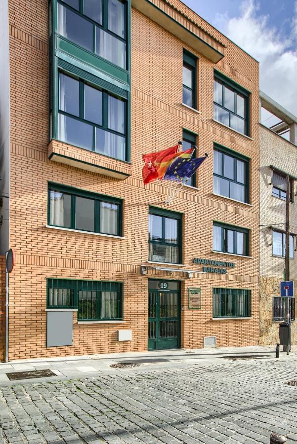 Apartamentos Barajas Madrid Kültér fotó